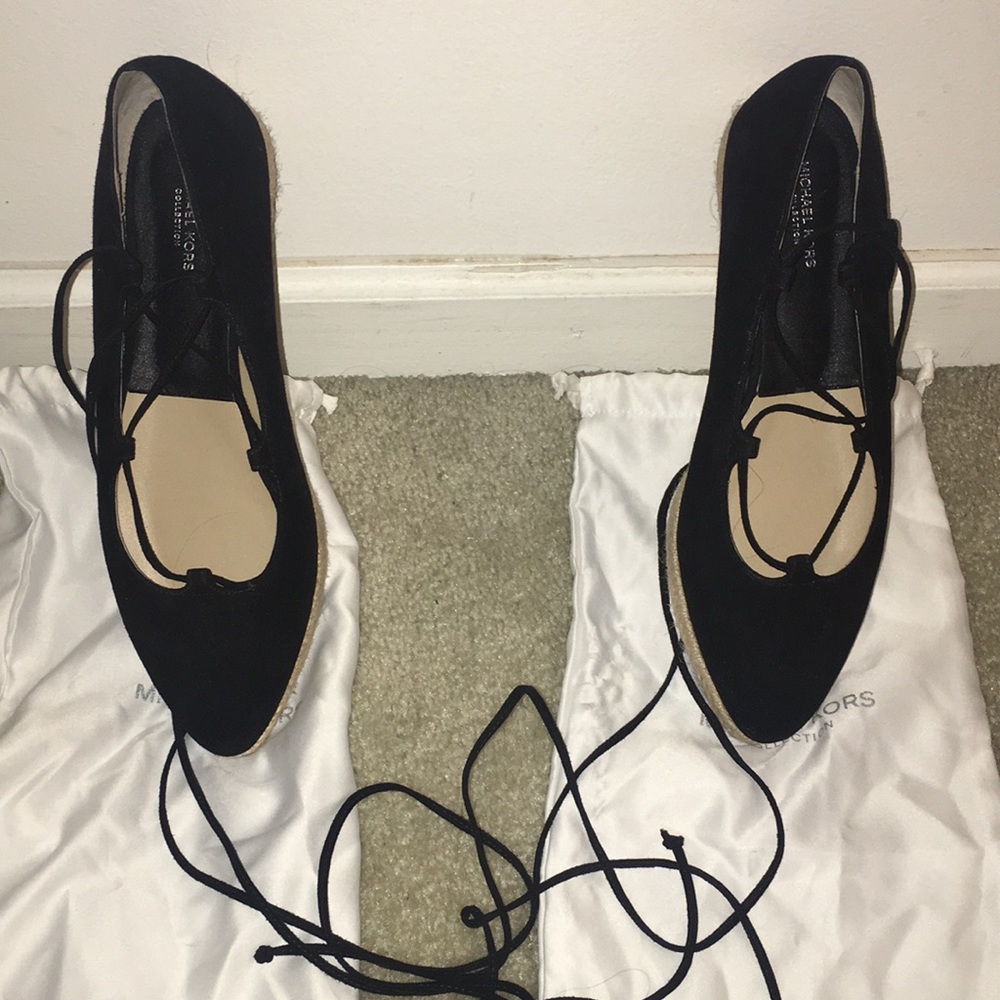 *BRAND NEW* MICHAEL BLACK ESPADRILLE FLATS